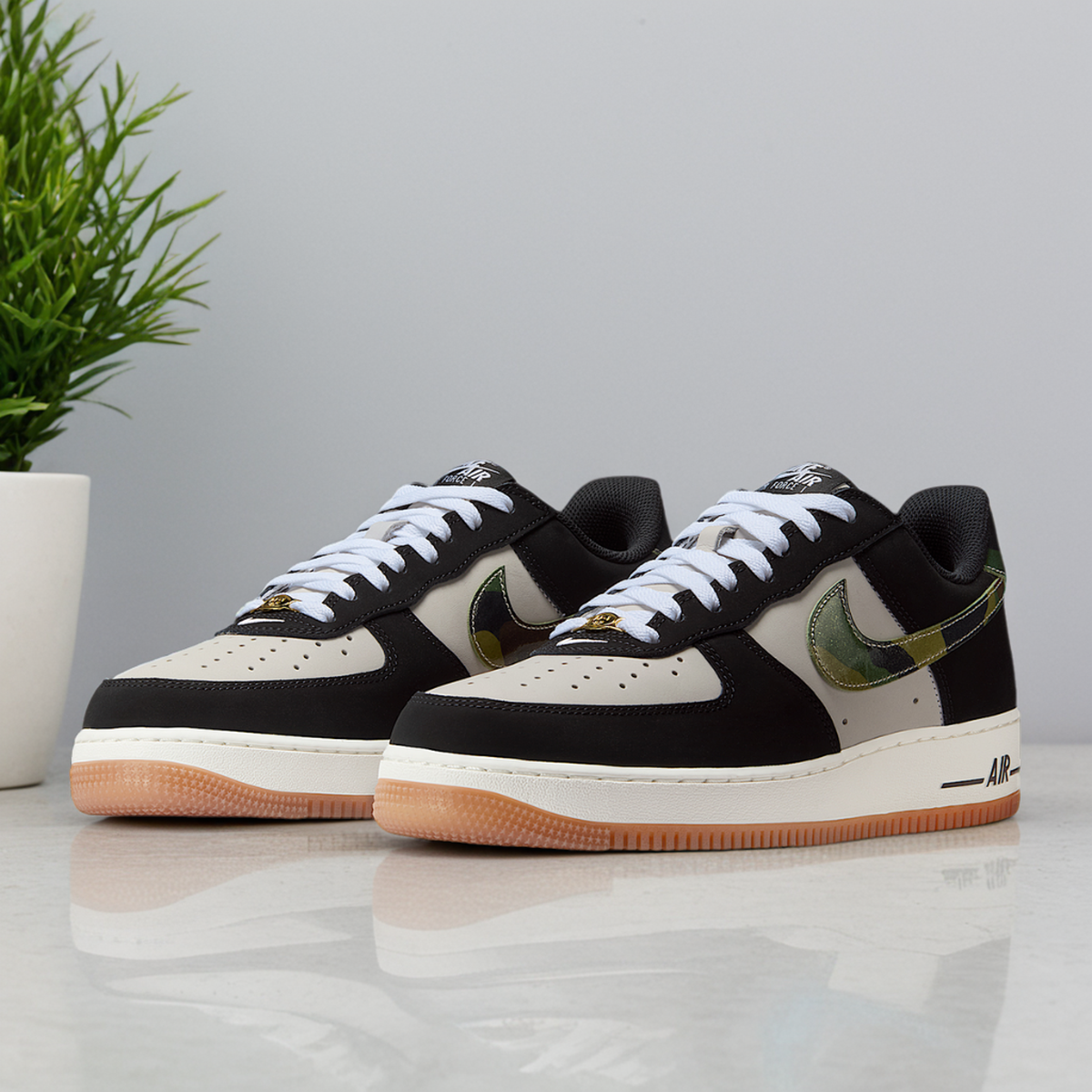 Nike genuine AIR FORCE 1 LOW R - Men'S Shoes Nike Air Force のレビューと価格